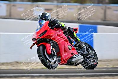 media/Apr-18-2025-TrackDaz (Fri) [[45f5874c44]]/B Group/Session 4 (Turn 6 - Outside)/
